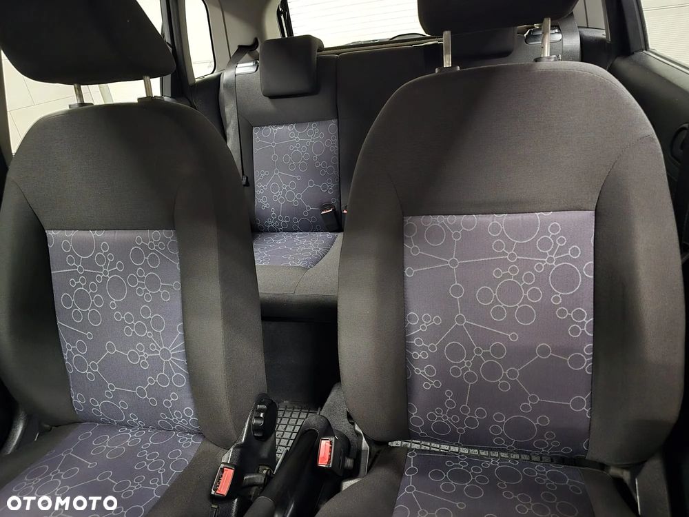 Ford Fiesta 1.3 Style - 10