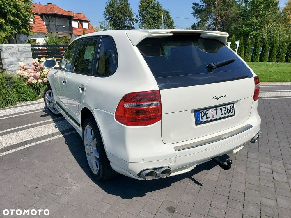 Porsche Cayenne - 5