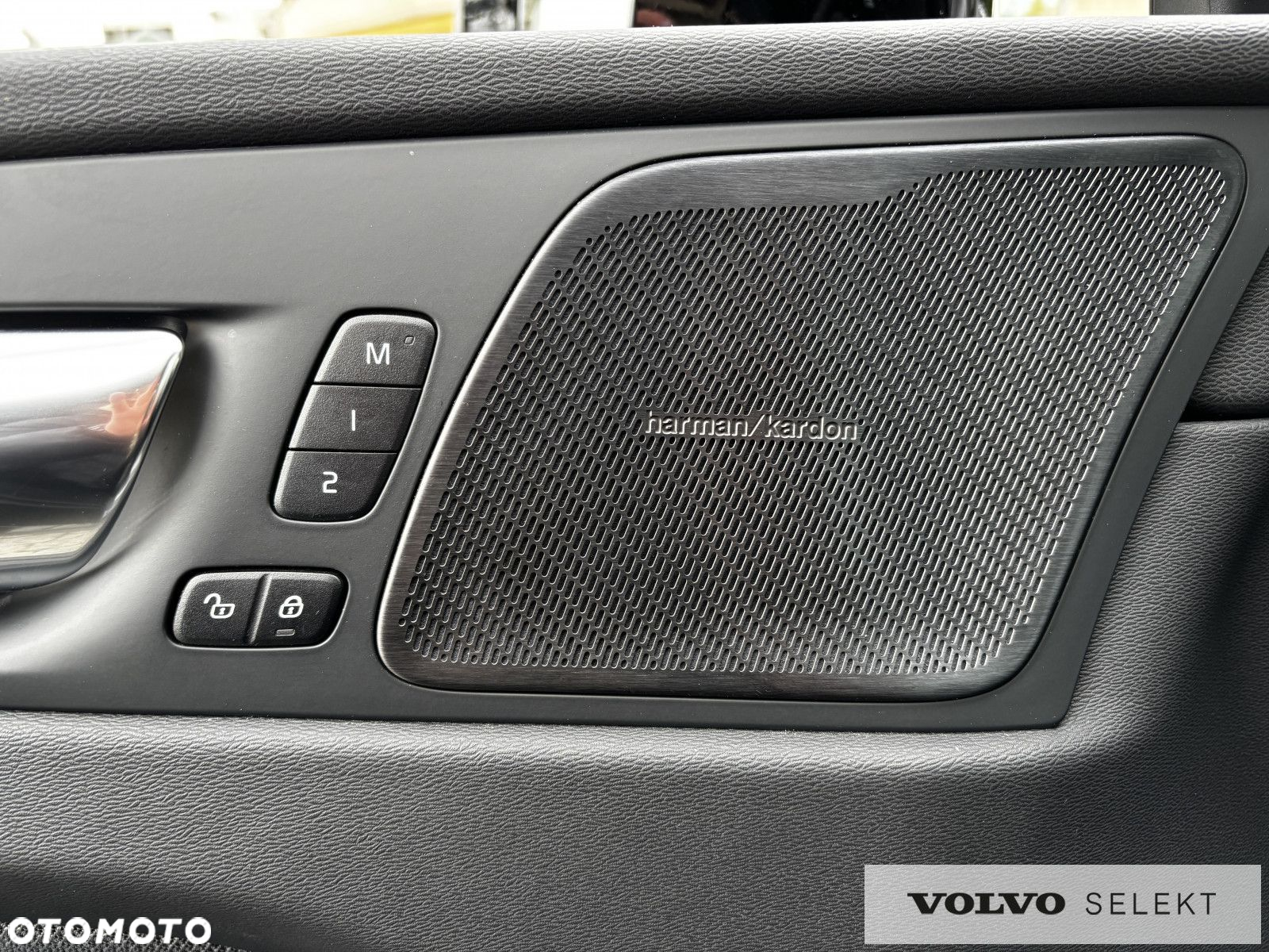 Volvo XC 60 - 8