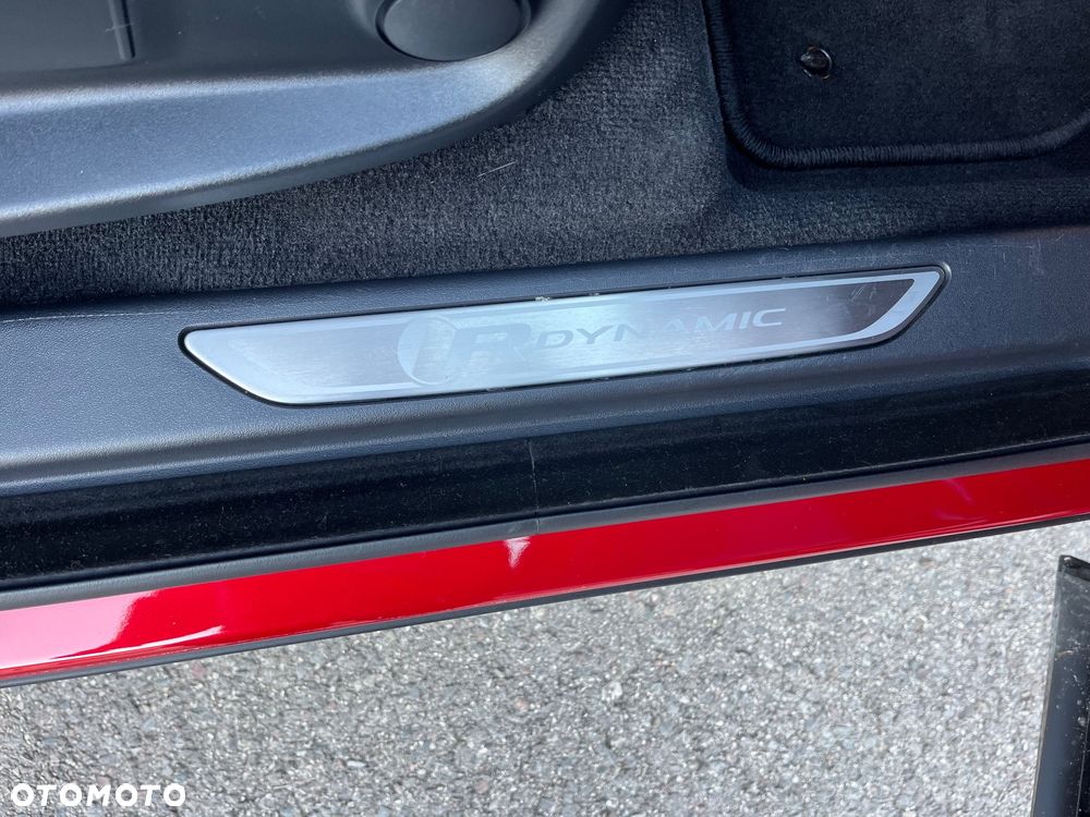 Jaguar E-Pace 2.0 i4D AWD R-Dynamic - 25