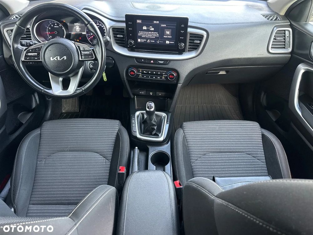Kia XCeed 1.5 T-GDI M - 14