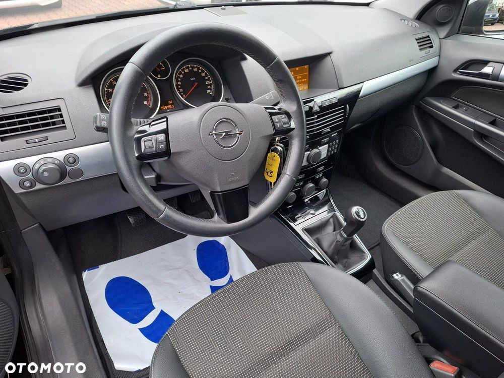 Opel Astra 1.8 Innovation - 8