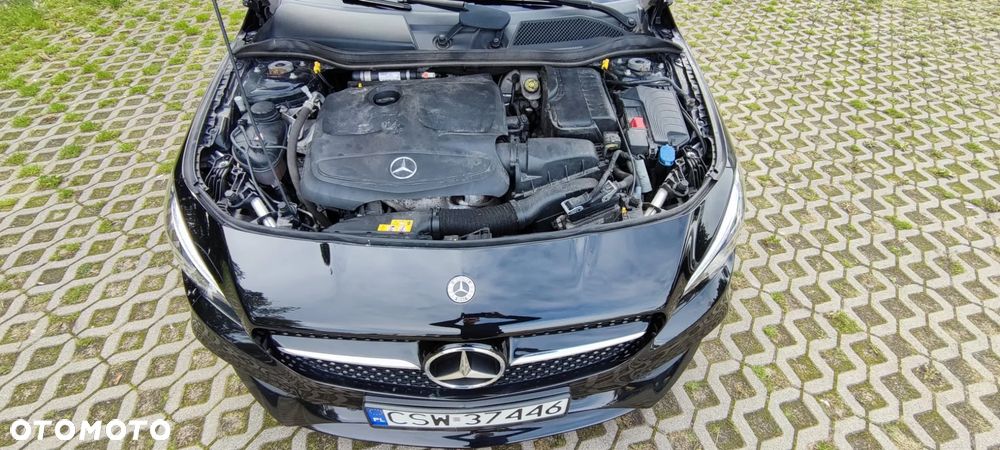 Mercedes-Benz CLA 220 4-Matic AMG Line - 22