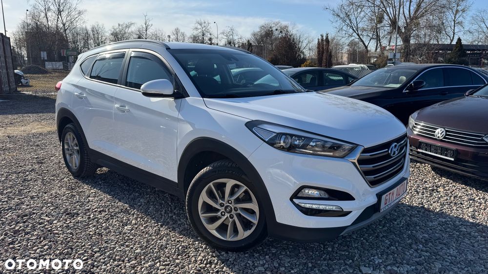Hyundai Tucson blue 1.7 CRDi 2WD Style - 16