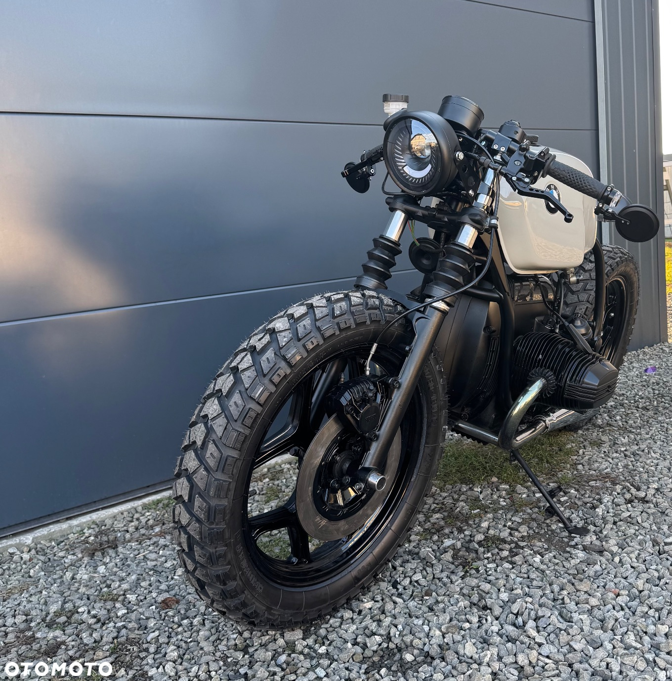 BMW R - 9
