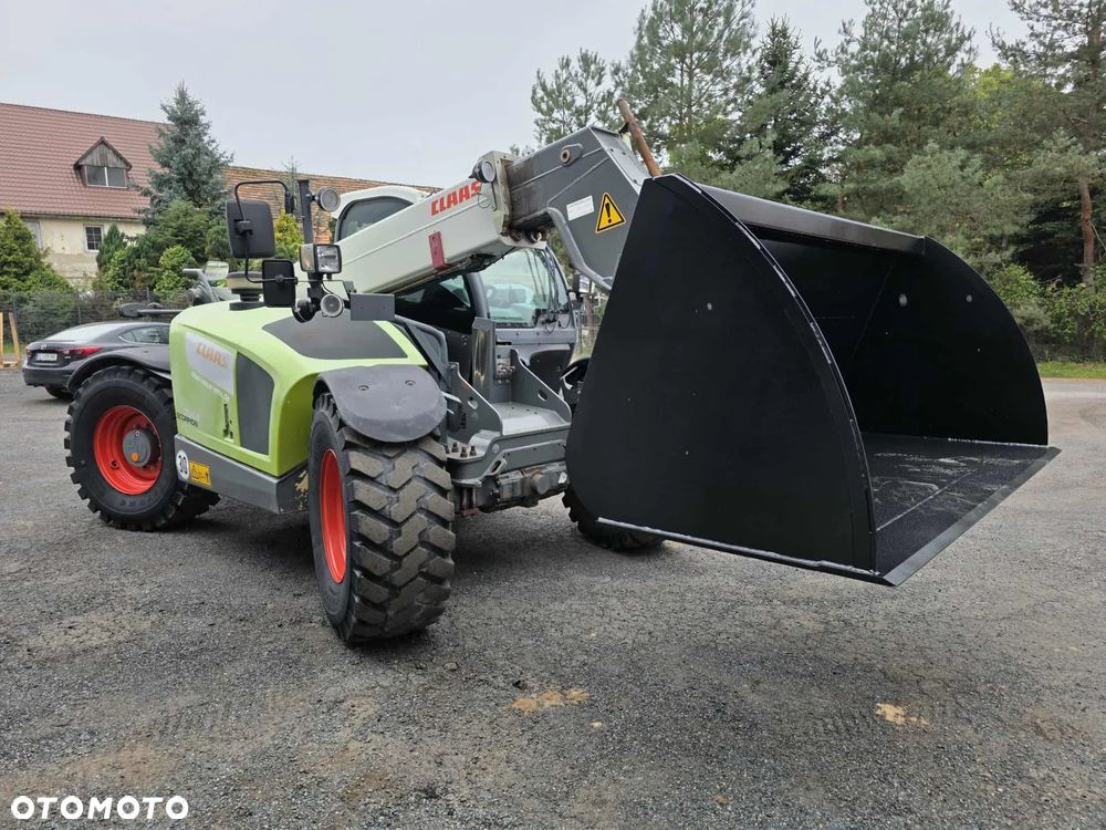 Claas Scorpion 7044 - 8