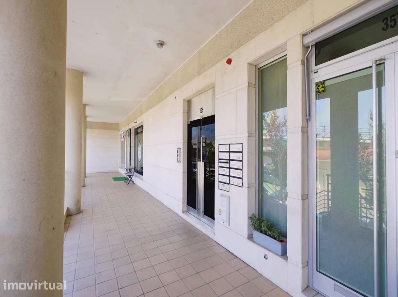T2 com varanda, garagem e ar condicionado Pedrouços, Maia - Grande imagem: 2/21