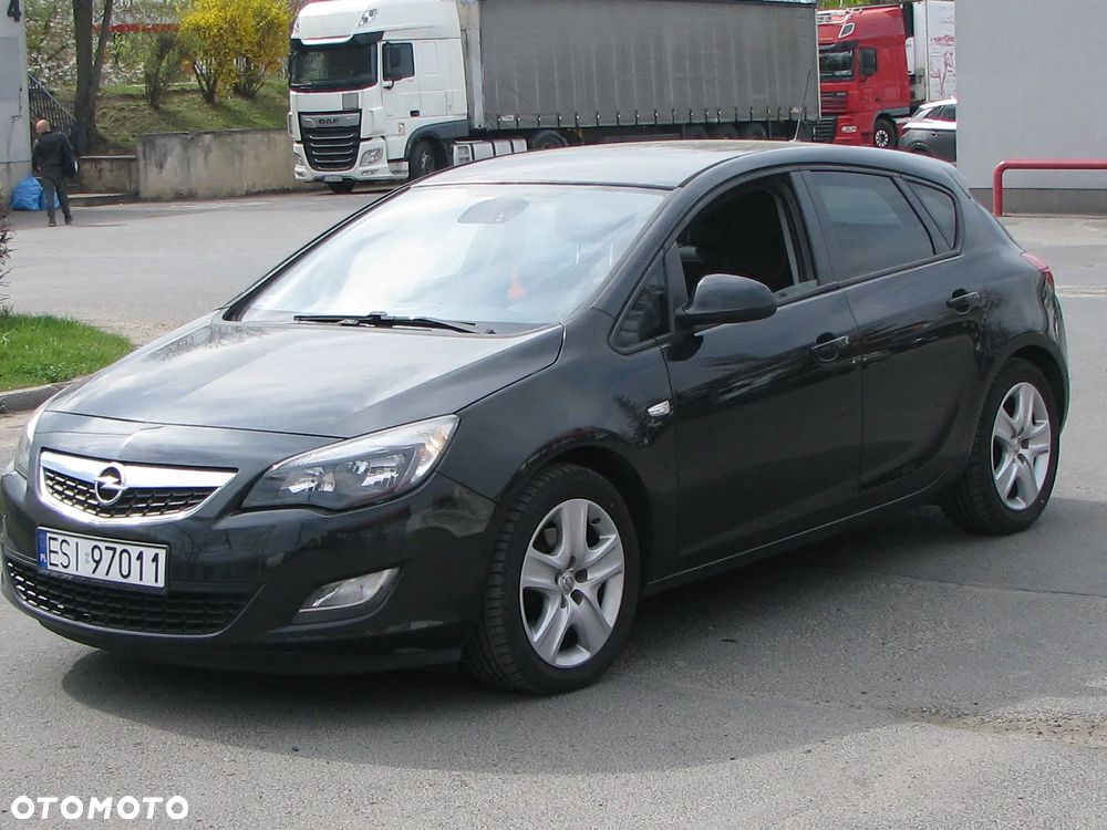 Opel Astra 1.7 CDTI DPF Active - 1