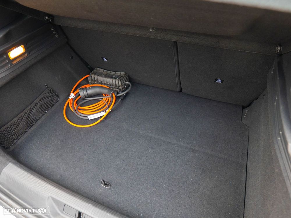 Peugeot 308 180 e-EAT8 Allure - 9