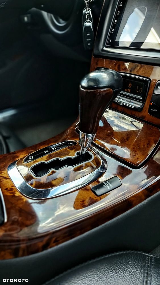 Mercedes-Benz CL - 16
