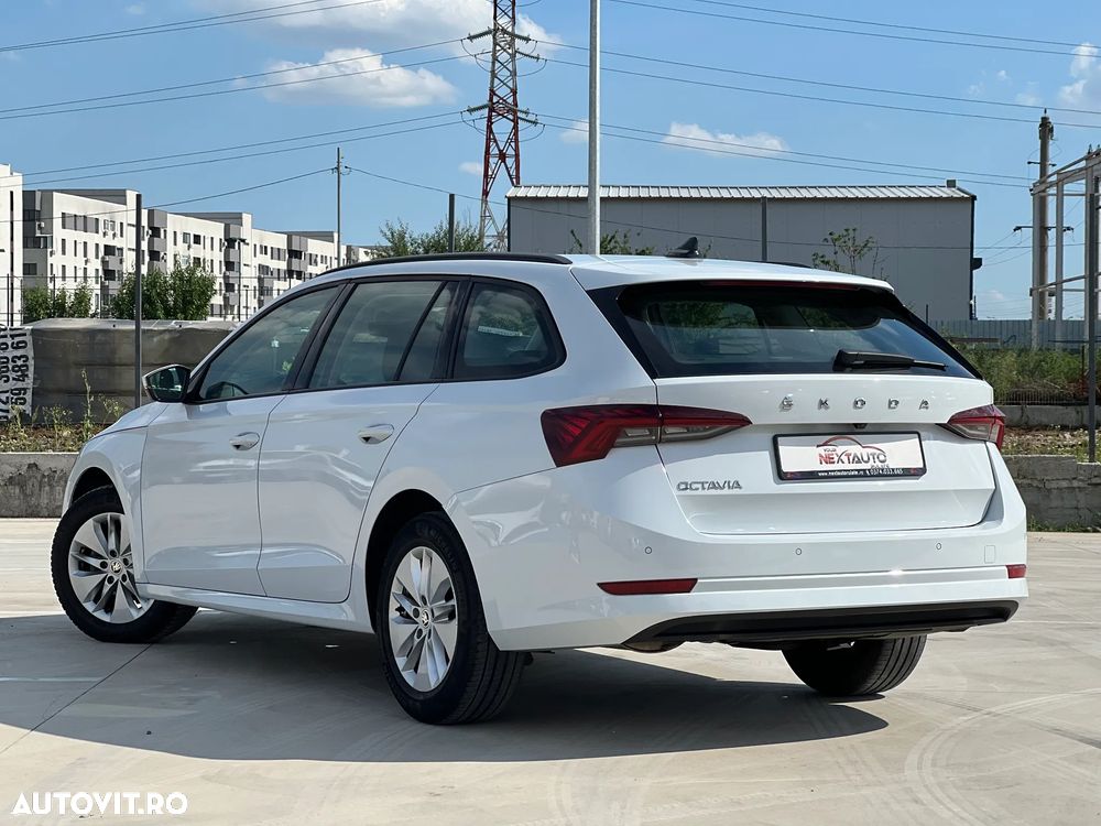 Skoda Octavia 2.0 TDI DSG Style - 4