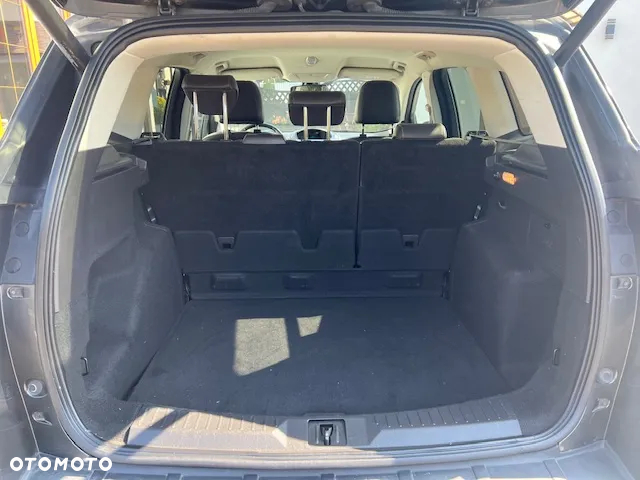 Ford Kuga 1.5 EcoBoost 2x4 Titanium - 12