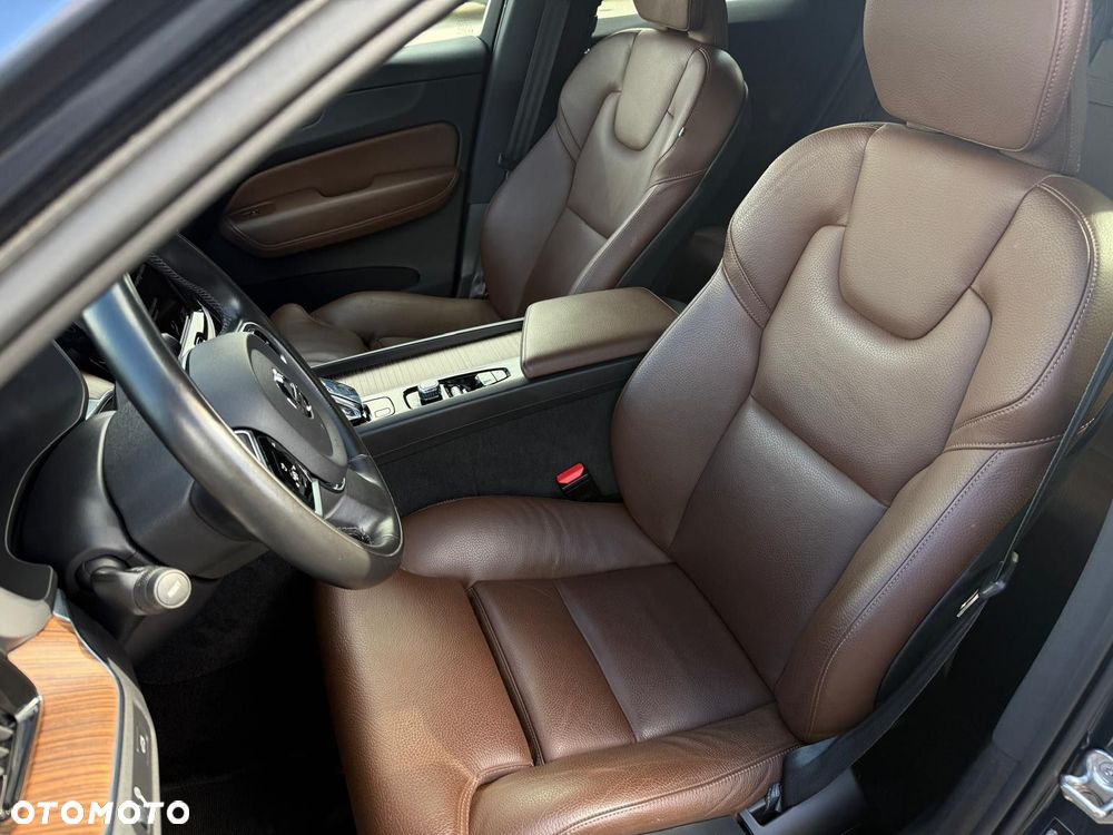 Volvo XC 60 B5 D AWD Geartronic Inscription - 31