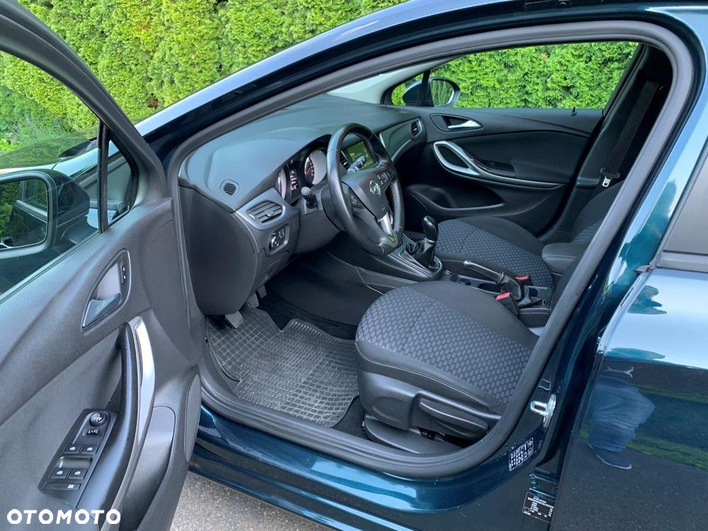Opel Astra - 11