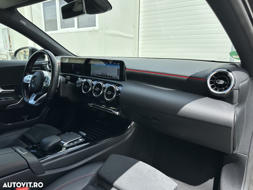 Mercedes-Benz A 220 d 8G-DCT AMG Line Advanced Plus - 22