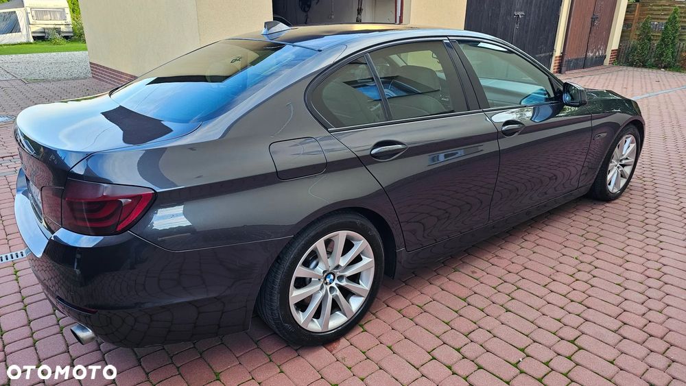 BMW Seria 5 535i xDrive Modern Line - 20