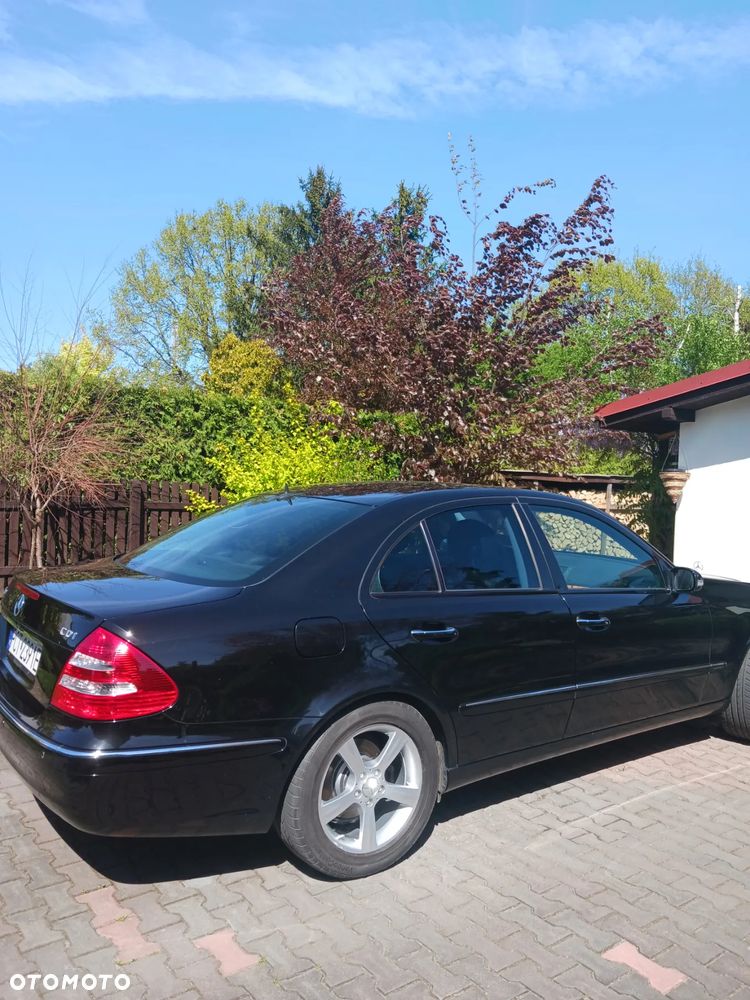 Mercedes-Benz Klasa E 220 CDI Automatik Elegance - 4