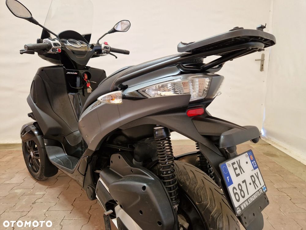 Piaggio MP-3 - 27