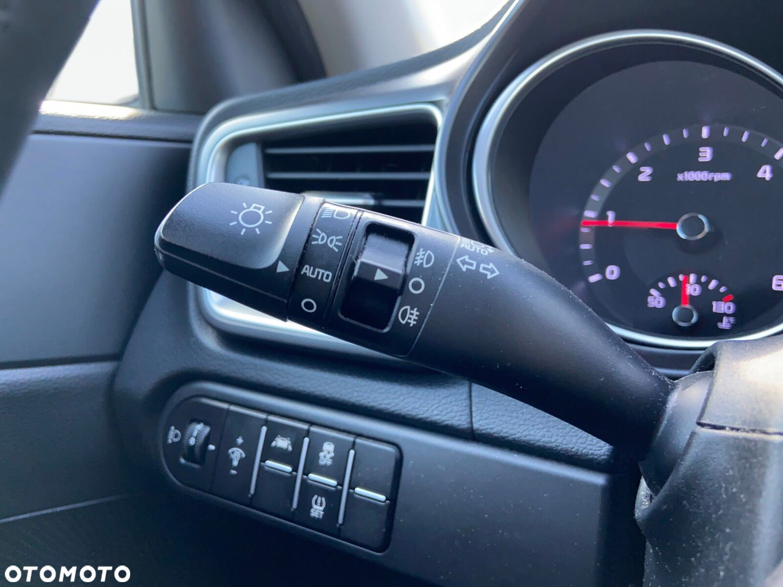Kia Ceed 1.6 CRDi mHEV S - 17