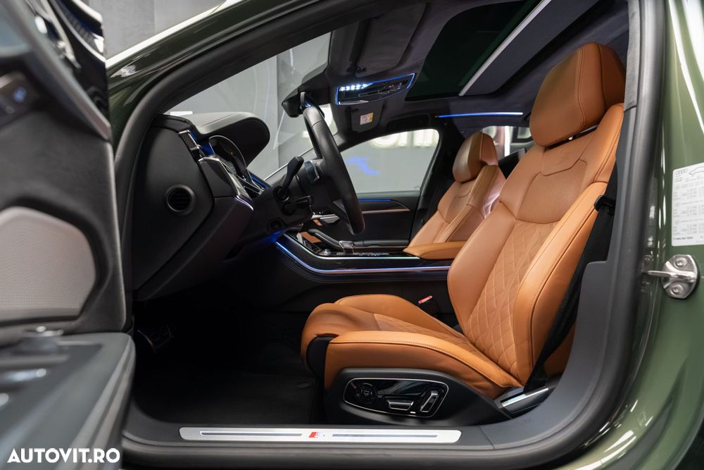 Audi S8 - 16
