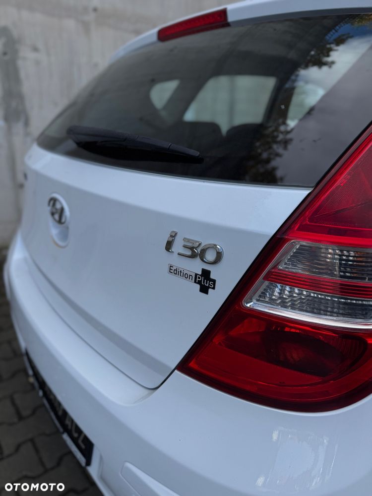 Hyundai i30 1.4 Classic + - 18