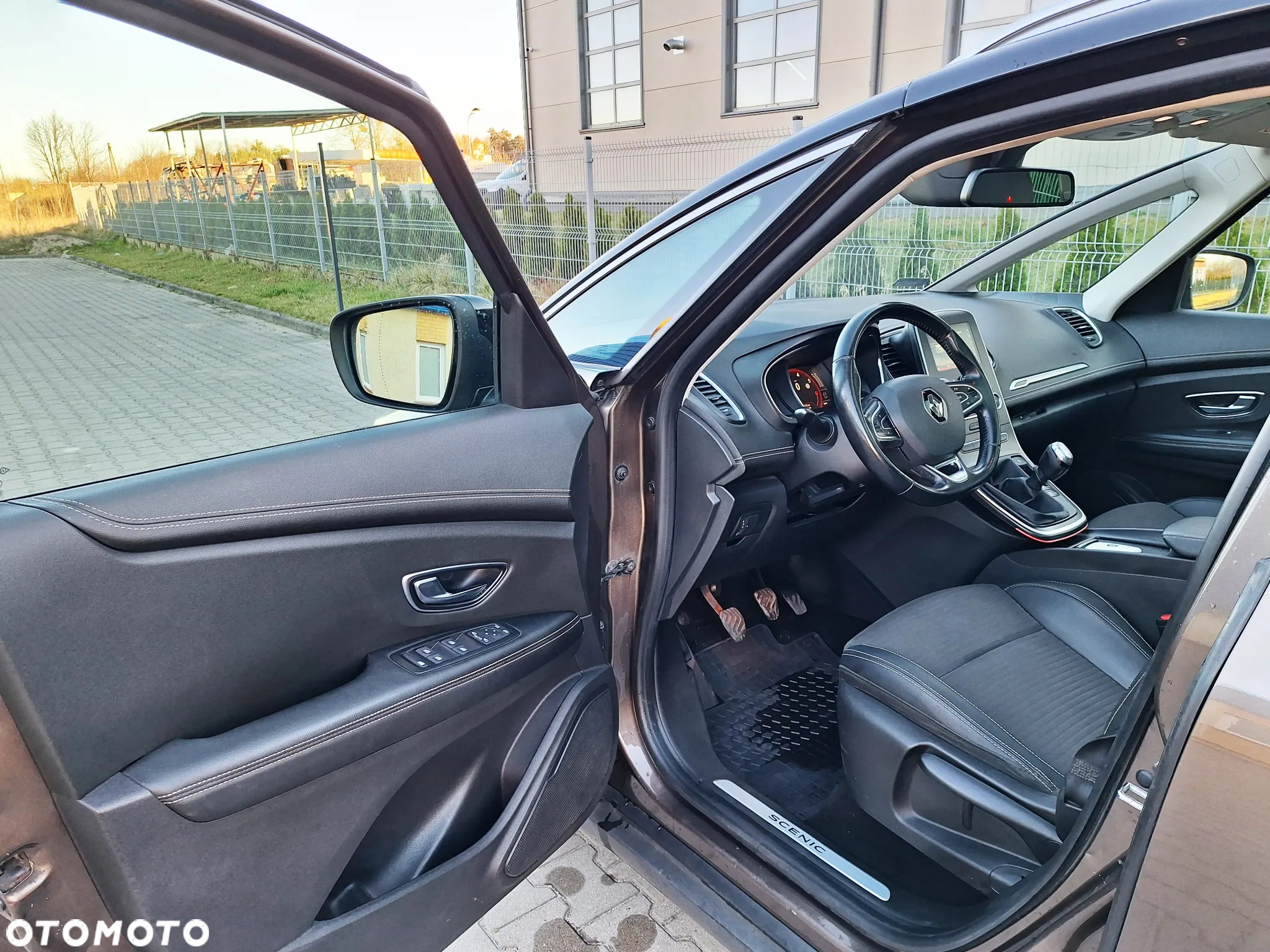 Renault Scenic 1.2 TCe Energy Limited - 9