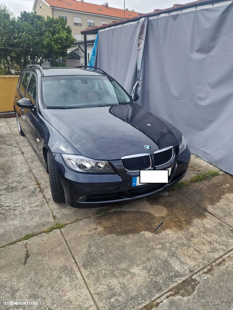 BMW 318 d Dynamic - 1