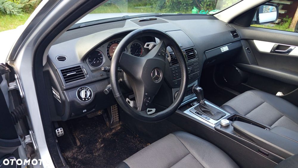 Mercedes-Benz Klasa C 200 7G-TRONIC Avantgarde Edition - 4