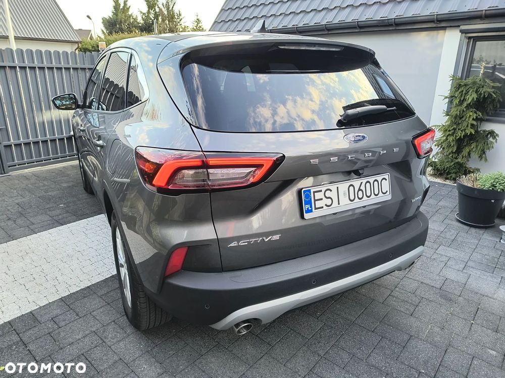 Ford Kuga - 25