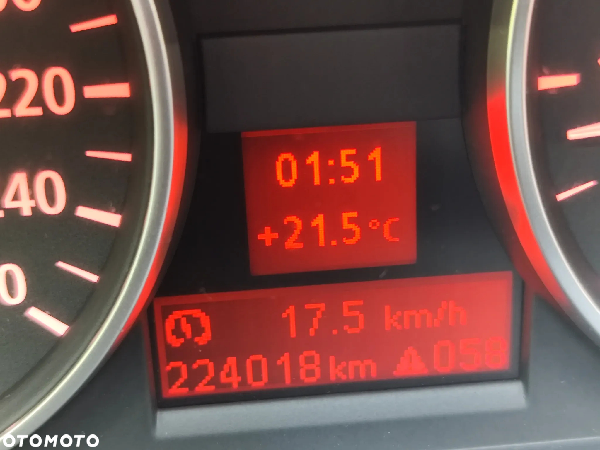 BMW Seria 3 320i - 13