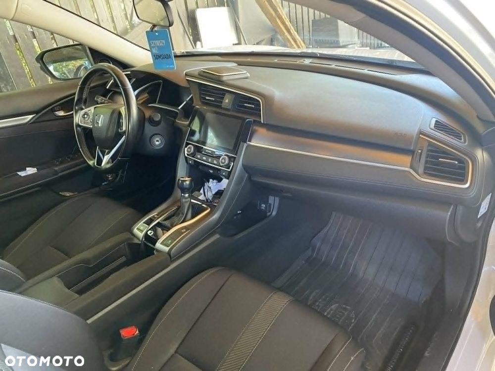 Honda Civic 1.5 T Elegance - 25