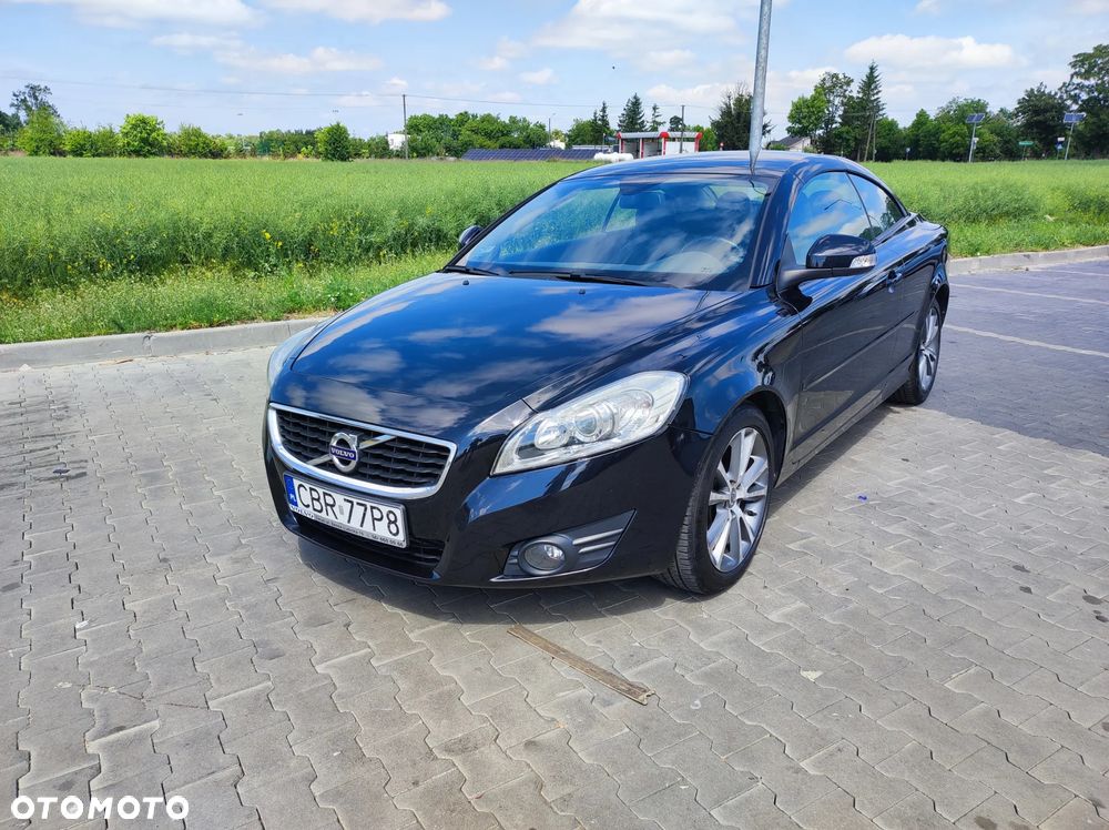 Volvo C70 D3 Momentum - 4