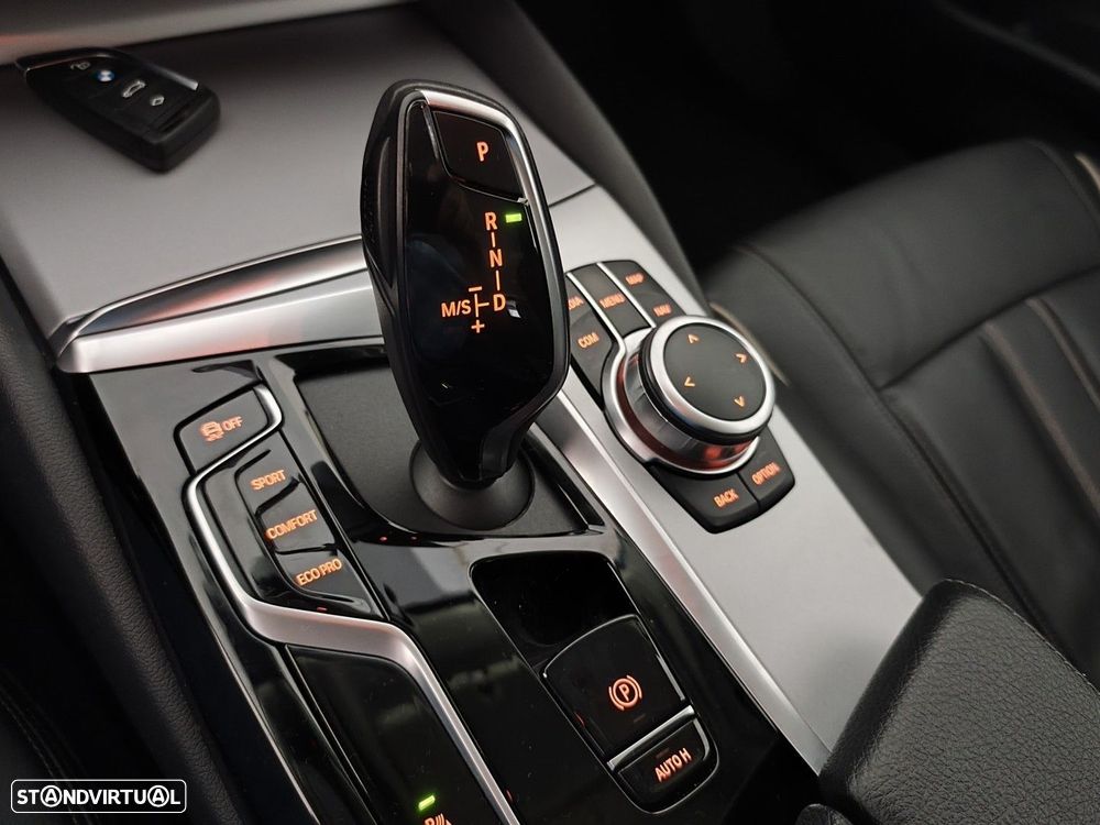 BMW 520 d Auto - 26