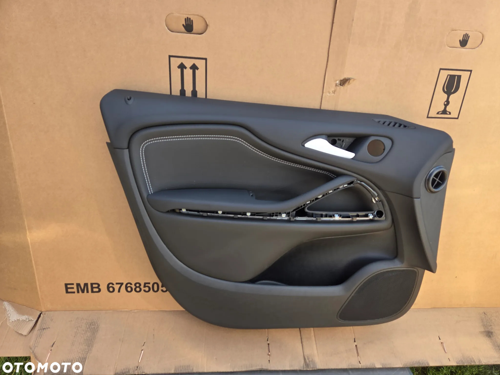 Tapicerka boczek drzwi lewe przód przednie Opel Zafira C 13469745 tapicerka boczek drzwi lewy przod przedni Opel Zafira C 13469745 - 3