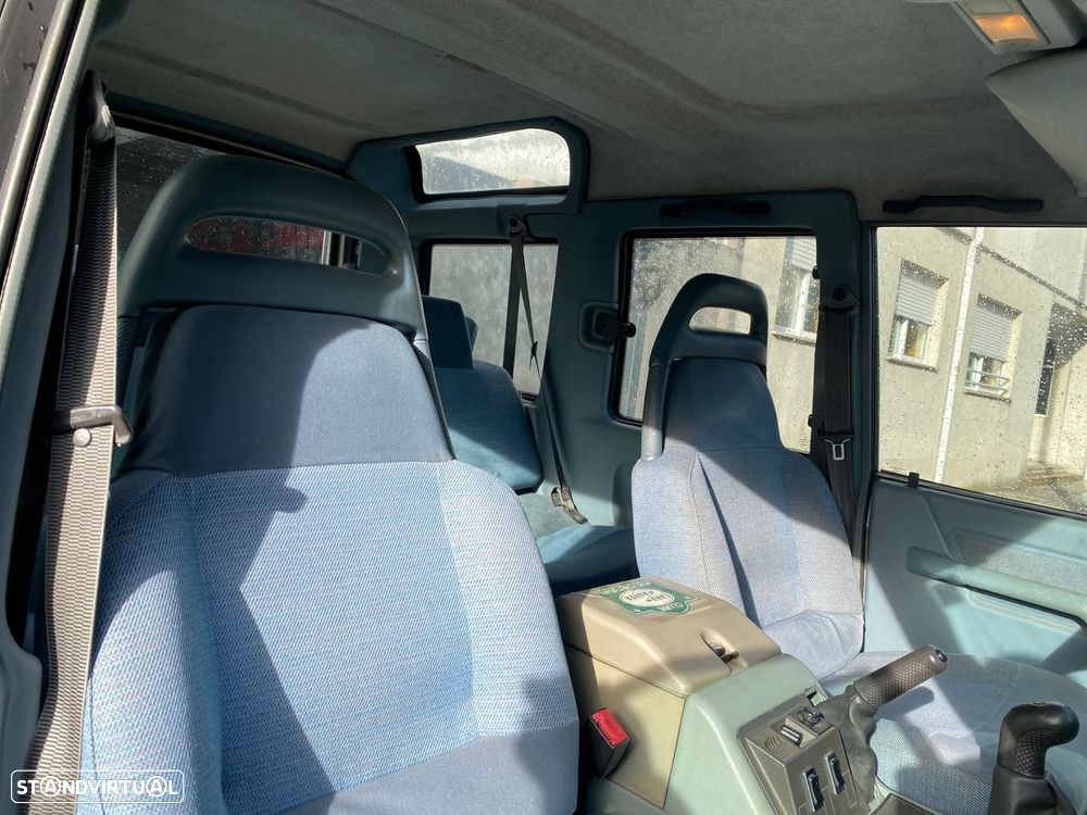 Land Rover Discovery 2.0 Style - 21