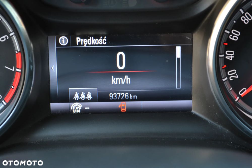 Opel Astra 1.4 T Dynamic S&S - 18