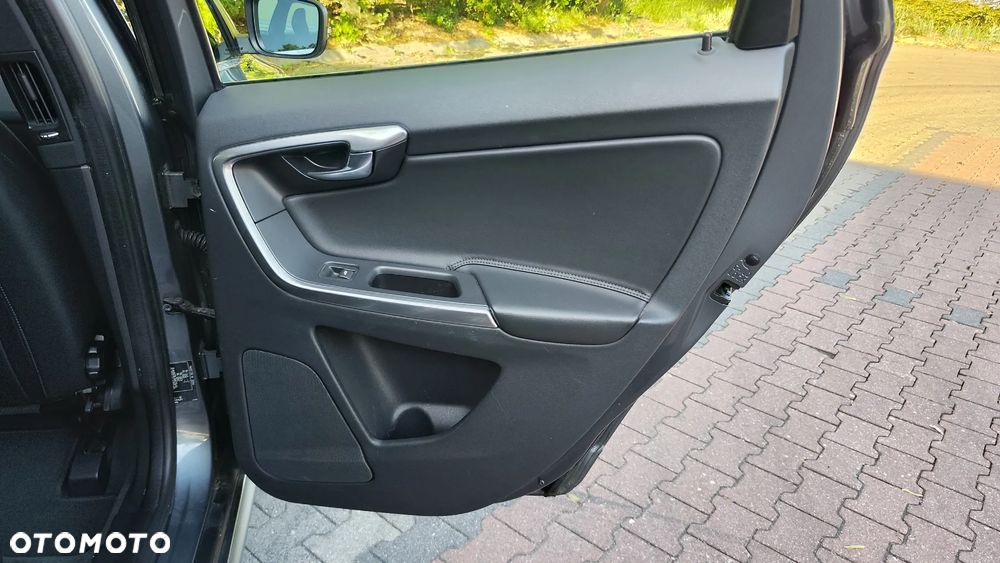 Volvo XC 60 D3 Summum - 27