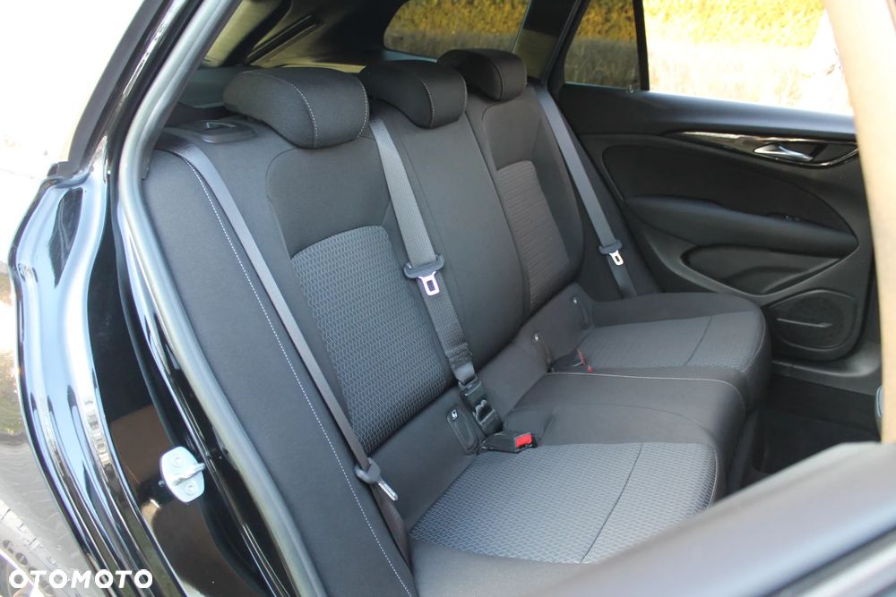 Opel Insignia 2.0 CDTI Elegance S&S - 17