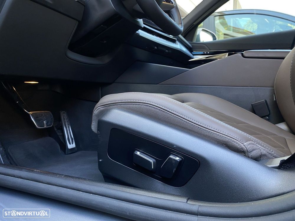 BMW 530 e Pack Desportivo M — fotografia 15