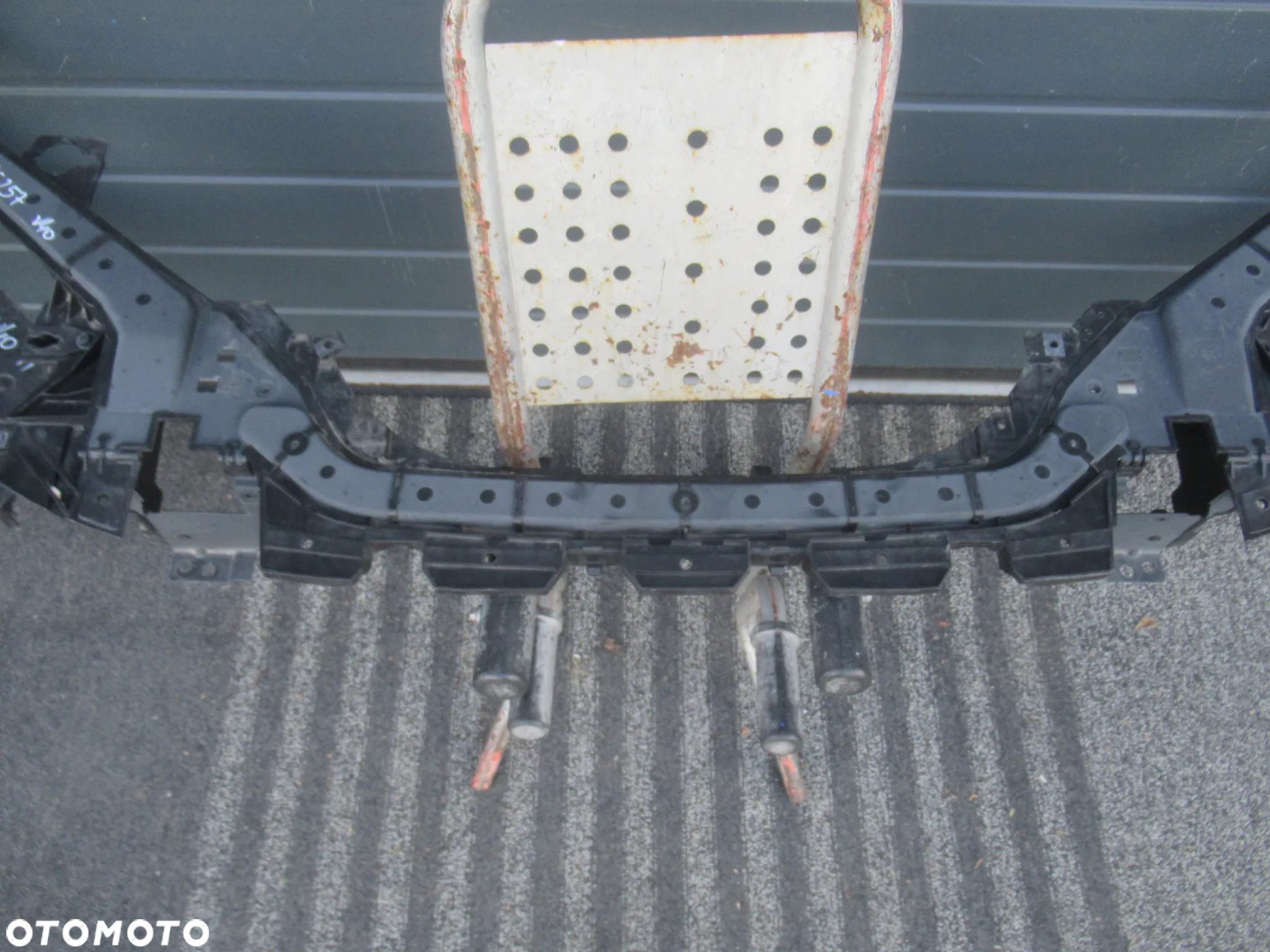 PAS PRZEDNI PRZÓD WZMOCNIENIE CZOŁOWE VOLVO V40 II 31416490 31416490AA 2012 - 8