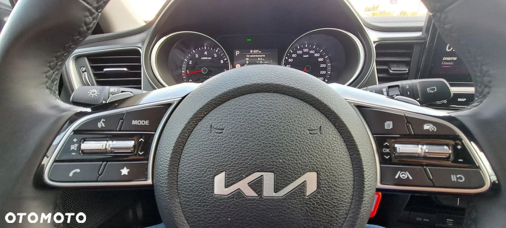 Kia XCeed 1.5 T-GDI M DCT - 32