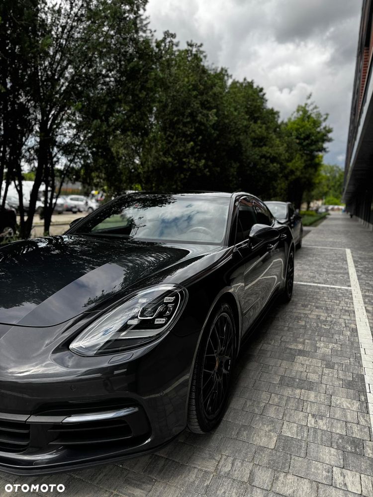 Porsche Panamera 4 - 1
