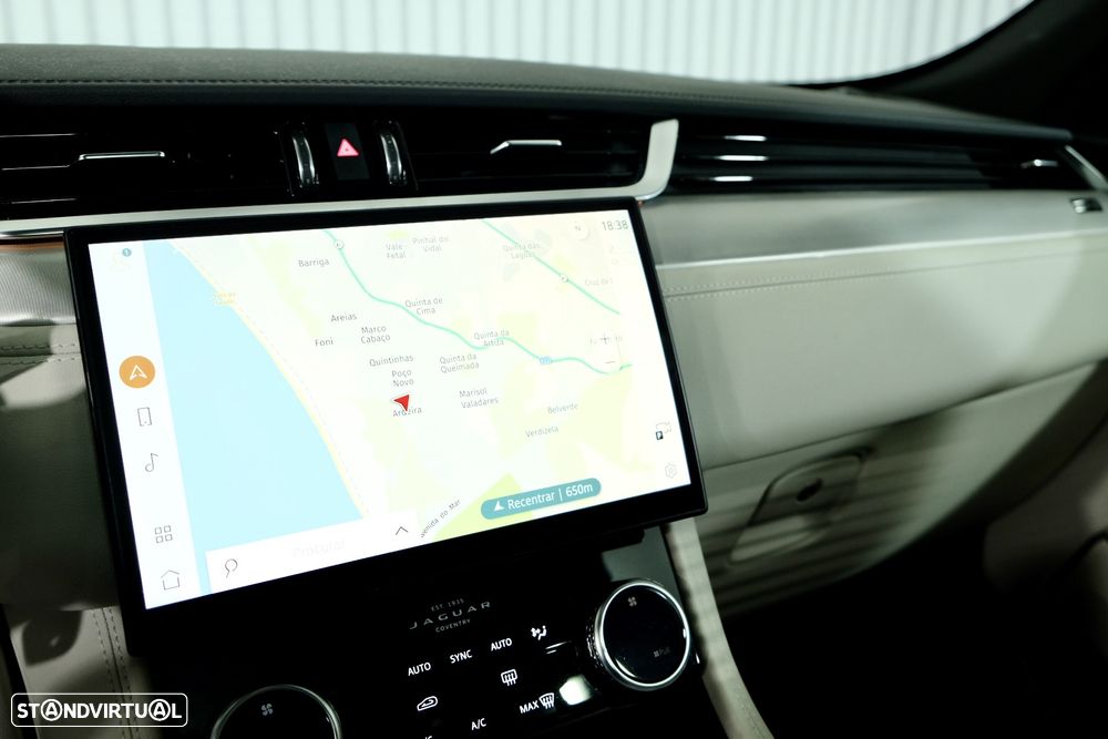 Jaguar F-Pace - 15