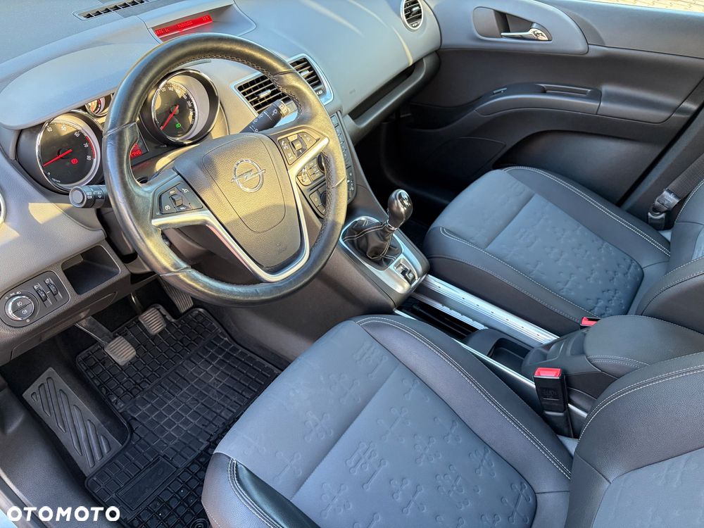 Opel Meriva - 23