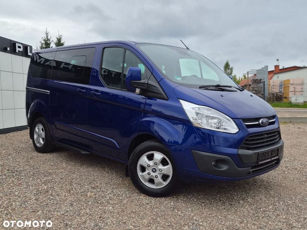 Ford Tourneo Custom - 34