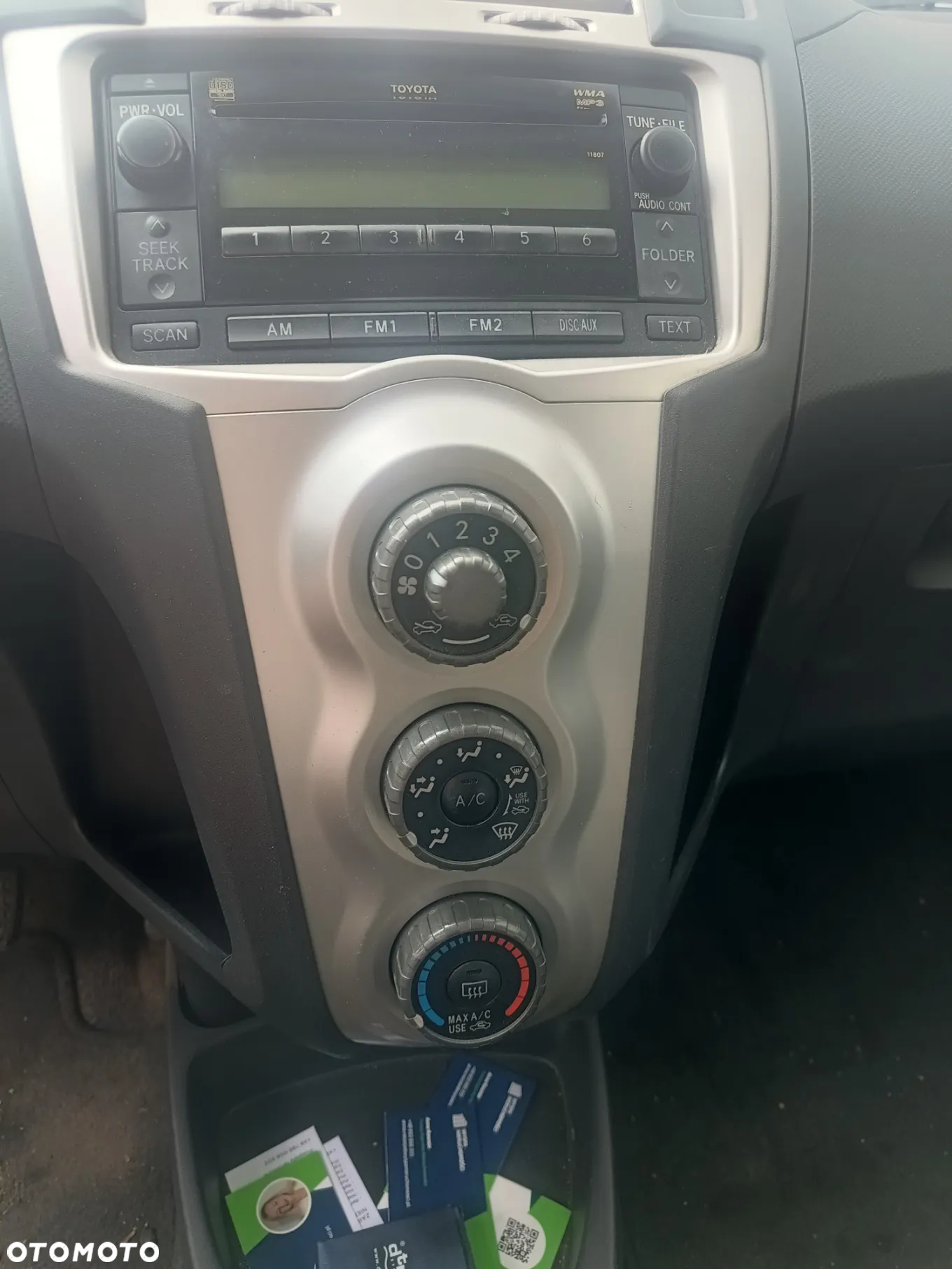 Toyota Yaris 1.5 - 10