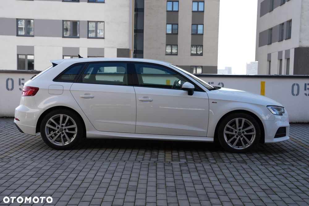 Audi A3 Sportback 1.5 TFSI Sport S tronic - 11