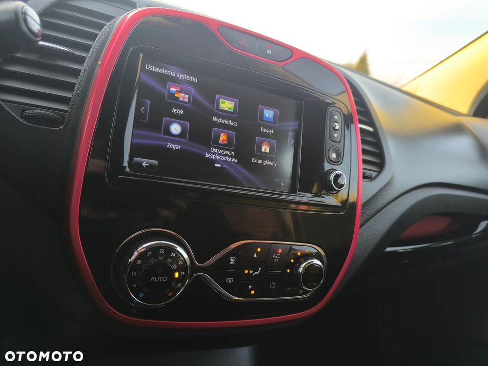 Renault Captur 0.9 Energy TCe Helly Hansen - 22