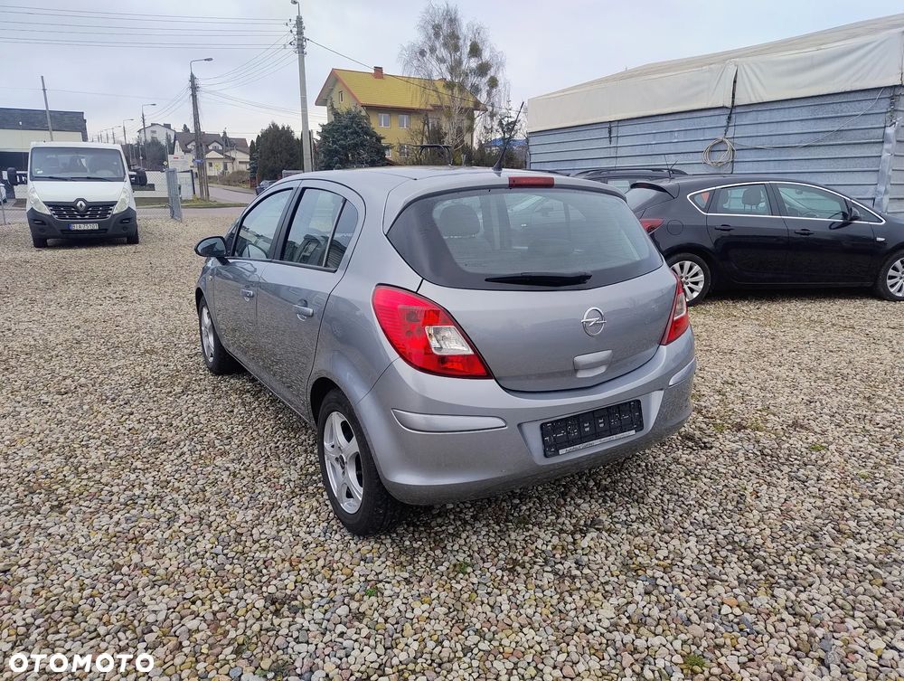 Opel Corsa 1.2 16V Enjoy - 4