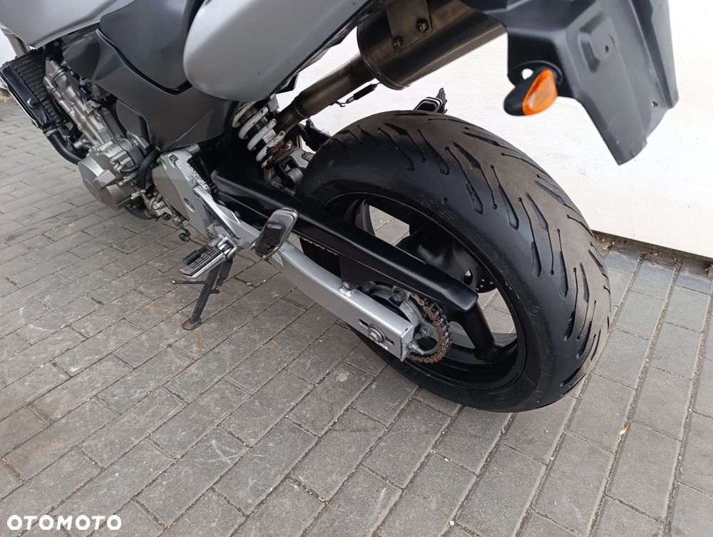Honda Hornet - 19